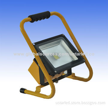 30W Portable and Rechargeable LED Floodlights, IP65, 10-hour Charging, Light on 8 Hours, CE and RoHS